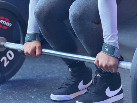RDLs: Mehr Glute-Gains mit Gurt & Zughilfen